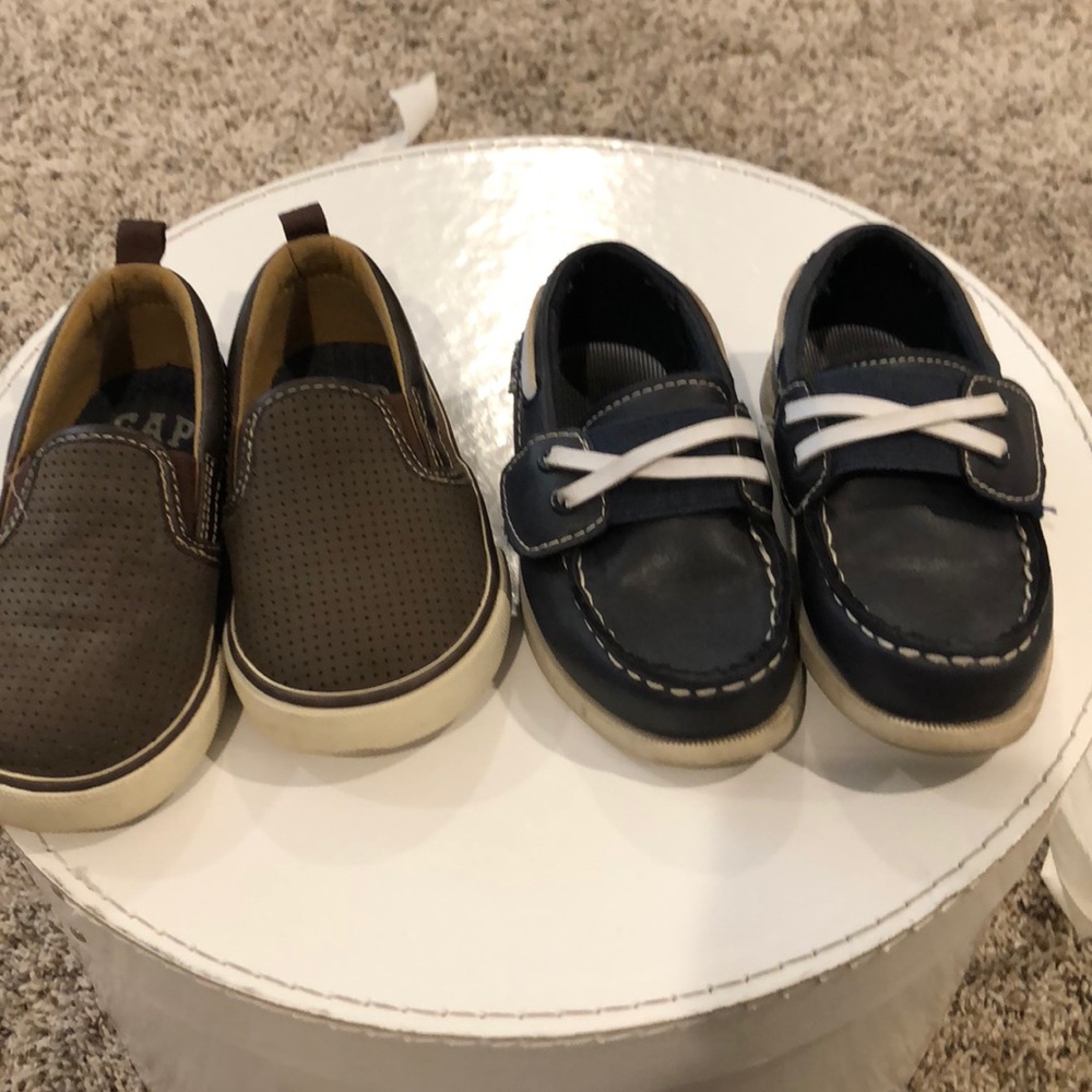 Boys shoes
